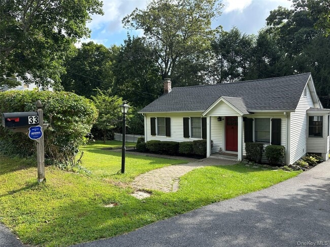 property at 33 Rutland Dr