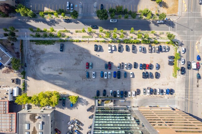 The Brooklyn in Calgary, AB - Building Photo - Building Photo