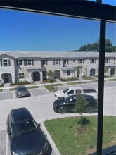 1727 SE 26th Ter in Homestead, FL - Foto de edificio - Building Photo