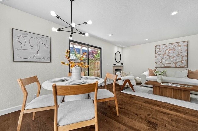 163 Gladys Ave in Mountain View, CA - Building Photo - Building Photo