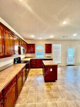 5037 Bedfordshire Dr in Fort Worth, TX - Building Photo - Building Photo