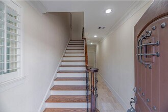 5605 Maxie St in Houston, TX - Building Photo - Building Photo