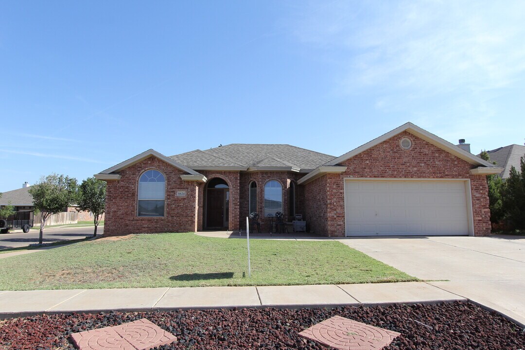 6624 90th St in Lubbock, TX - Building Photo