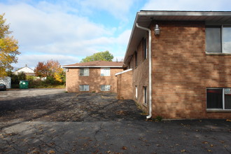 Westport Manor Apartments in Rochester, NY - Building Photo - Building Photo