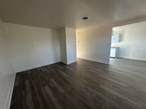 1948 Country Club Ct-Unit -#3 in Marysville, CA - Building Photo - Building Photo