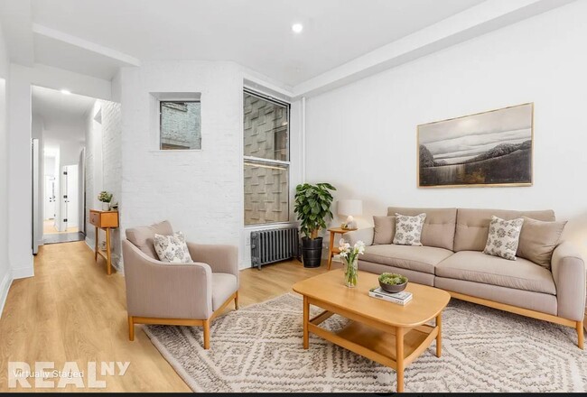 159 Newel St in Brooklyn, NY - Building Photo - Building Photo