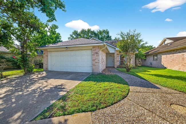property at 20115 Beechview Ln