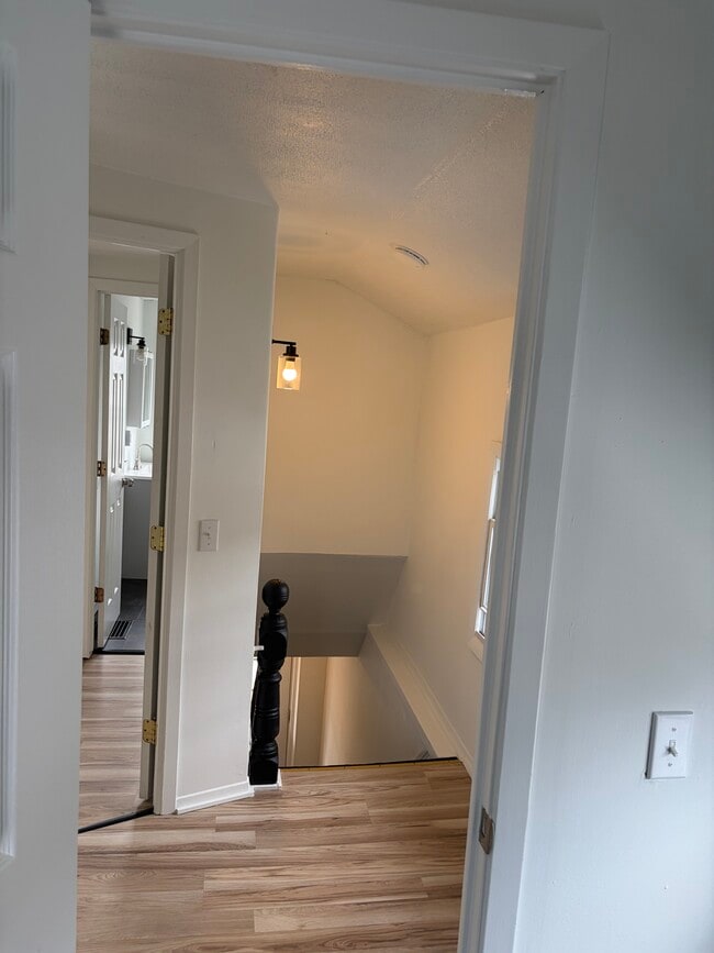 21 E 6th St in Oswego, NY - Building Photo - Building Photo