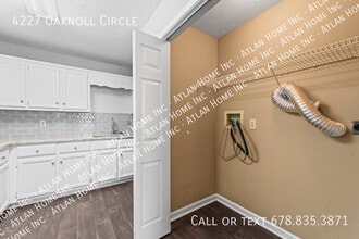 4227 Oaknoll Cir in Duluth, GA - Building Photo - Building Photo