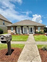 3212 Debouchel Blvd in Meraux, LA - Building Photo