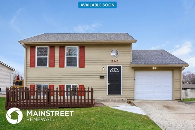 property at 19246 E Ponca Dr