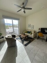 1801 Bridle in El Paso, TX - Foto de edificio - Building Photo