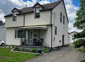 255 Wallace Av S in Welland, ON - Building Photo