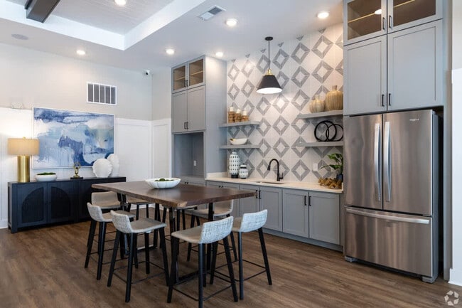 14515 Star Water Rd in Kissimmee, FL - Foto de edificio - Building Photo