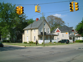 422 Washtenaw Ave in Ypsilanti, MI - Building Photo - Building Photo