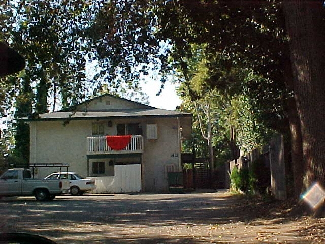 1412 Chestnut St in Chico, CA - Foto de edificio - Building Photo