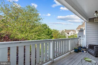 14301 Grape Holly Grove in Centreville, VA - Building Photo - Building Photo