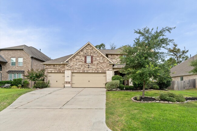 property at 2018 Brookmont Dr