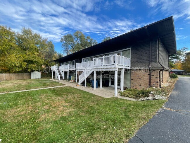 2860 S 9th St in Kalamazoo, MI - Building Photo - Building Photo