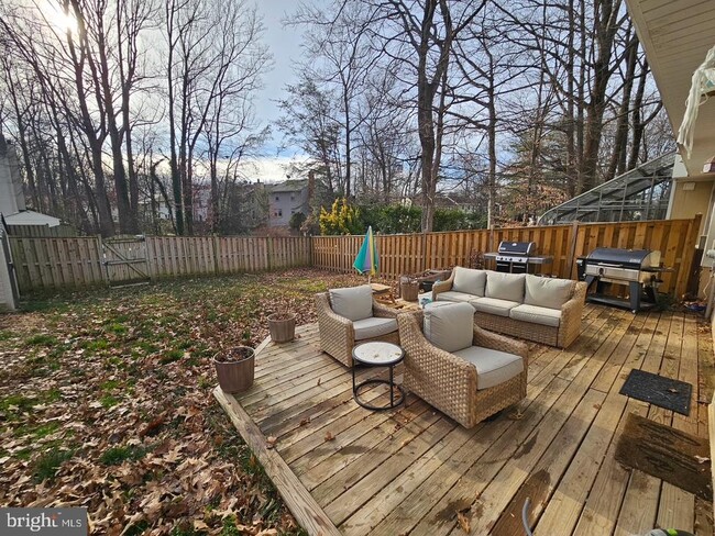 5909 Wood Sorrels Ct in Burke Centre, VA - Building Photo - Building Photo