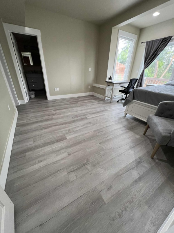 9006 105 Ave SW in Lakewood, WA - Foto de edificio - Building Photo