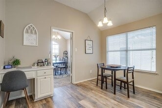 8136 Zion Trail in Fort Worth, TX - Building Photo - Building Photo