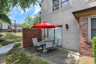 9572 Maple Way in Indianapolis, IN - Building Photo - Building Photo