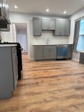 161 Beacon St, Unit 2 in Somerville, MA - Building Photo - Building Photo