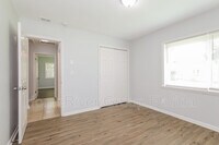 2401 Avenue A Terrace NW photo'