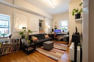 69 Harvey St in Cambridge, MA - Building Photo - Building Photo