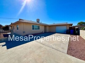 1210 Oasis Dr in Barstow, CA - Building Photo