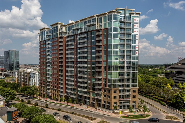 Camden Music Row in Nashville, TN - Foto de edificio - Building Photo
