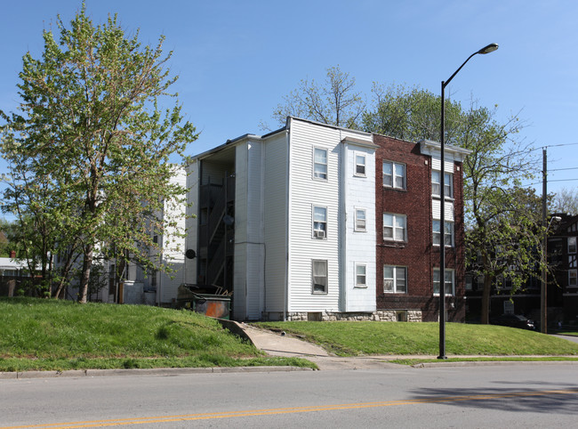 100-110 N Indiana Ave in Kansas City, MO - Building Photo - Building Photo