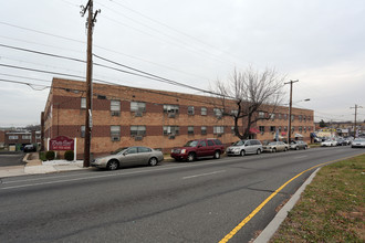 Tustin Court Apartments in Philadelphia, PA - Building Photo - Building Photo