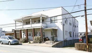 1041-1043 Broad Ave in Belle Vernon, PA - Building Photo - Building Photo