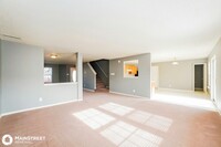 8825 Browns Valley Ln in Indianapolis, IN - Building Photo - Building Photo