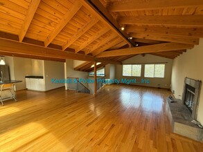 507 Court Way in Aptos, CA - Building Photo - Building Photo