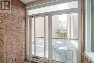 165 Clonmore Dr in Toronto, ON - Building Photo - Building Photo