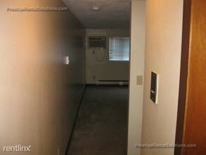 688 Boston Post Rd E in Marlborough, MA - Building Photo - Building Photo