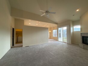 1430 Autumn Hills Dr in Reno, NV - Building Photo - Building Photo