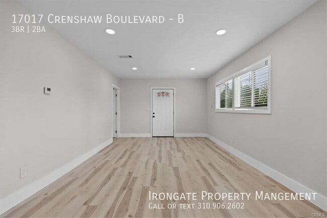 17017 Crenshaw Blvd in Torrance, CA - Building Photo - Building Photo