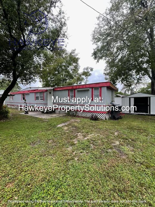 408 Senate St in Auburndale, FL - Building Photo