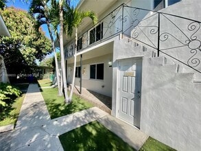 930 SW 7th Ave in Miami, FL - Building Photo - Building Photo