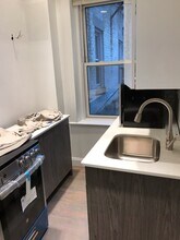 131 Park Dr, Unit 33 in Boston, MA - Building Photo - Building Photo