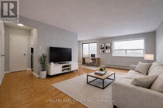 1780 Lawrence Ave E in Toronto, ON - Building Photo - Building Photo