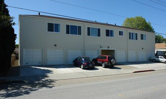 617 Rollins Rd in Burlingame, CA - Building Photo