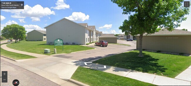 7107 56th St in Sioux Falls, SD - Building Photo - Building Photo