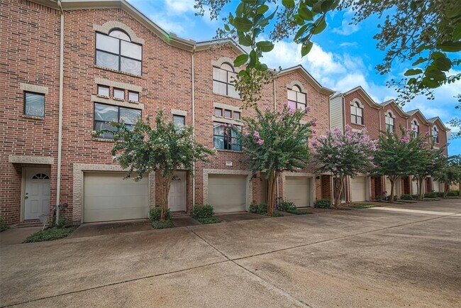 3501 Link Valley Dr. in Houston, TX - Building Photo - Building Photo