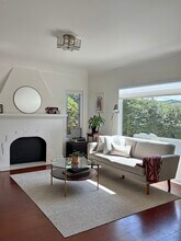 3425 Buckingham Rd in Los Angeles, CA - Building Photo - Building Photo
