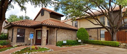 Hidden Bend Townhomes in Dallas, TX - Building Photo - Building Photo